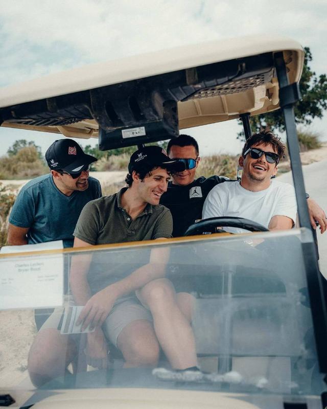 威廉姆斯碾压索伯车队，佩雷兹统治全场