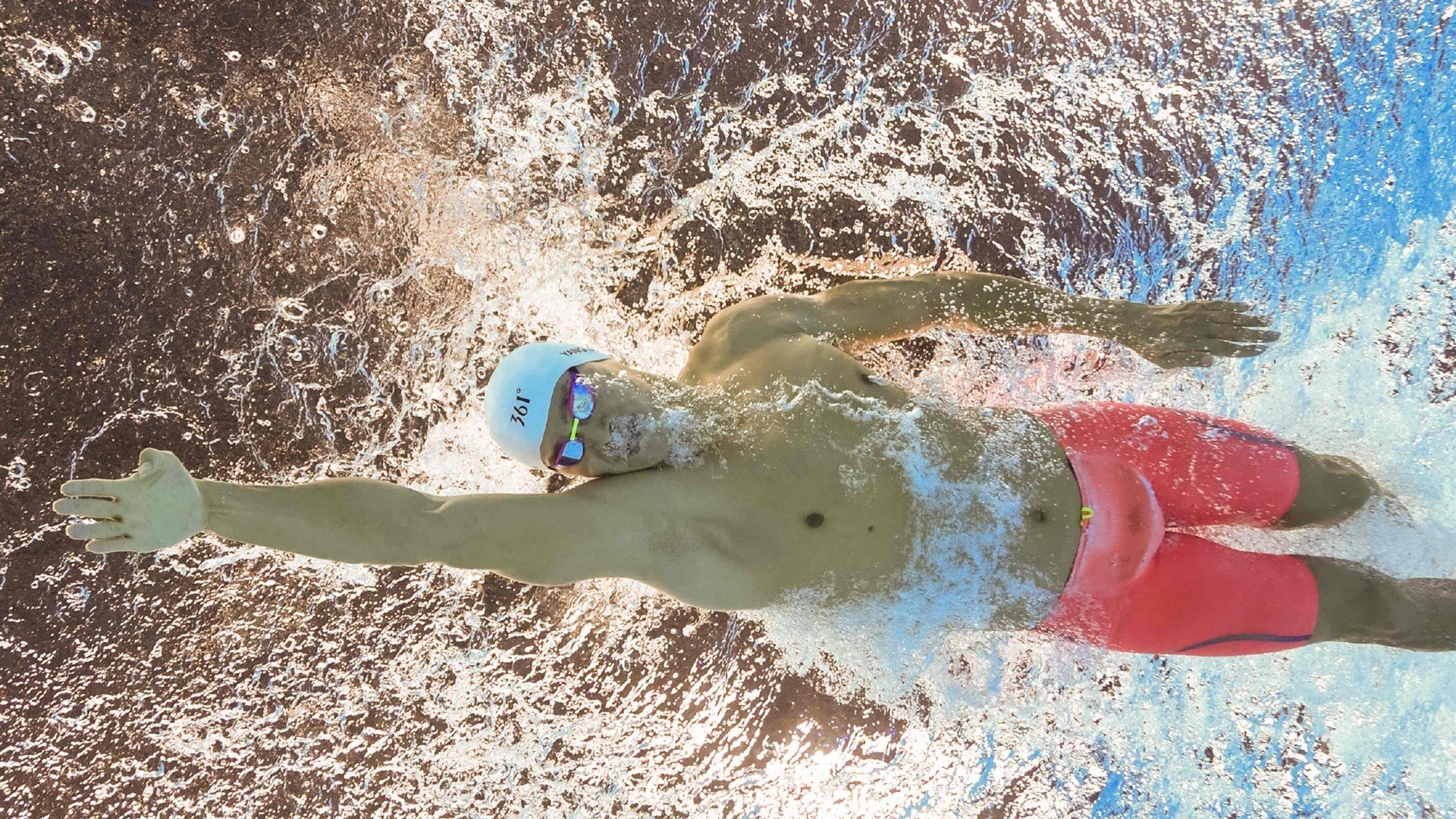 库尔图瓦打出统治级数据，乌拉圭高效击溃加拿大，一场战术与意志的完胜